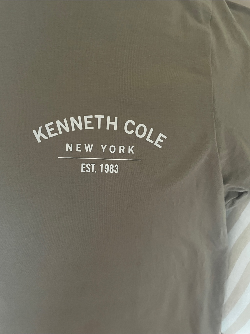 Kenneth Cole -never worn-Men's Taupe Short Sleeve Tee with Black & White Trim